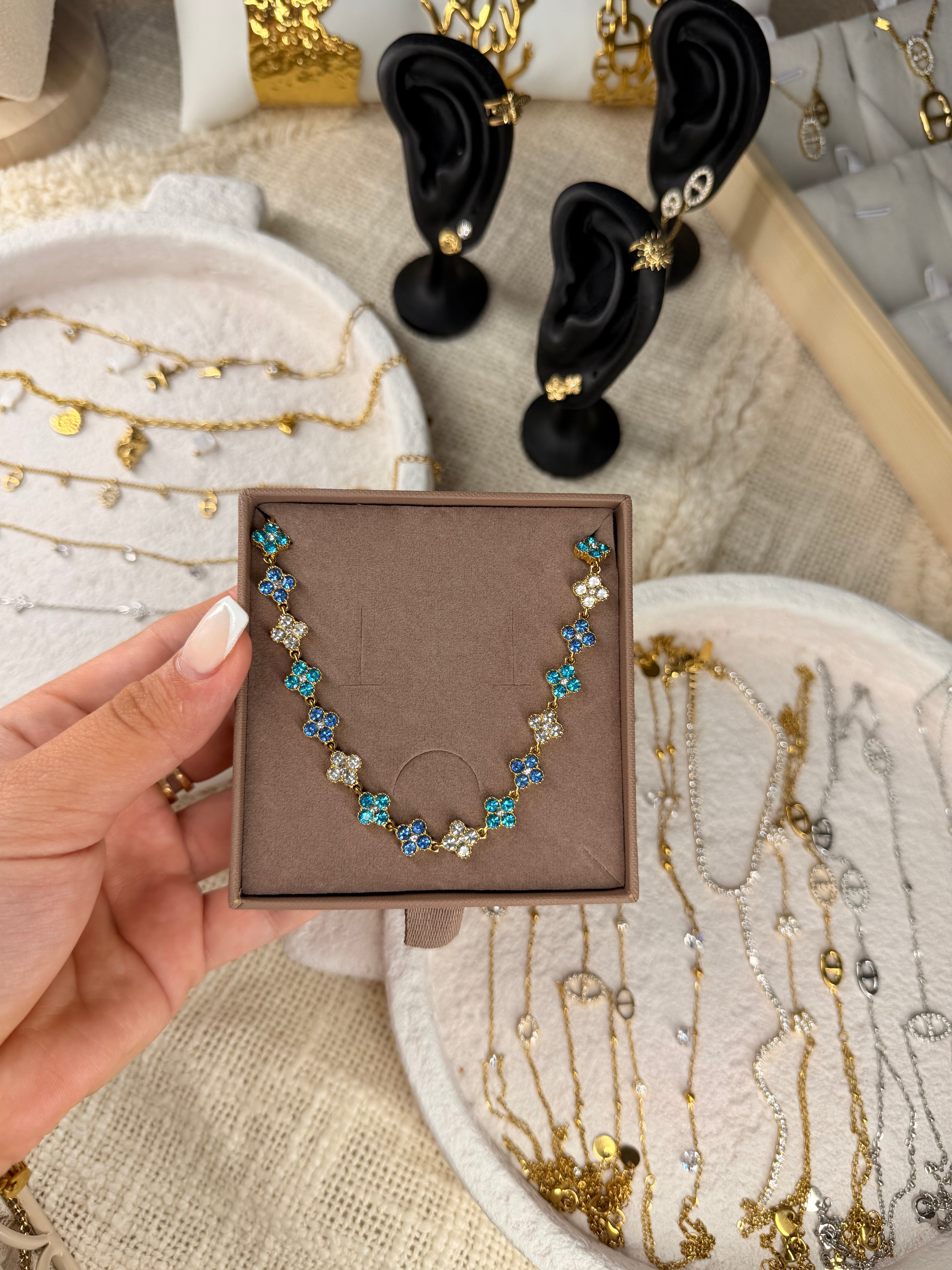 Collier Isaia